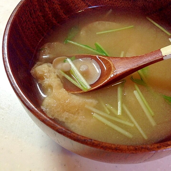 水菜しめじと油揚げのお味噌汁